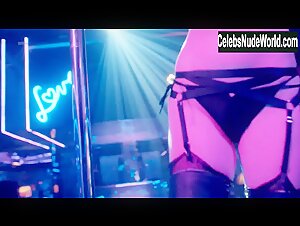 Fiorella Mattheis Lingerie , Poledance in Rua Augusta (series) (2018) 11