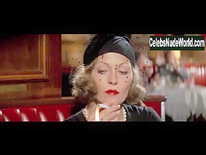 Faye Dunaway in Chinatown (1974) 5