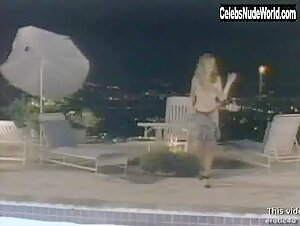 Fawna MacLaren Outdoor , Hot in Lover's Leap (1995) 18