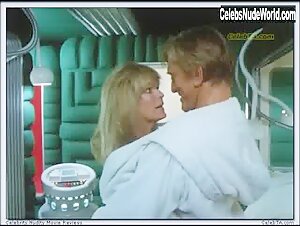 Farrah Fawcett in Saturn 3 (1980) 15