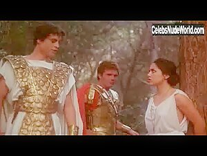 Fabiola Toledo in Caligola: La storia mai raccontata (1982) 10