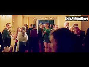 Hannah Hoekstra in Canal (2014) 3
