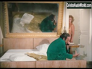 Hanna Schygulla in Warnung vor einer heiligen Nutte (1971) 17