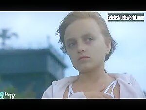 Hanna Schygulla Beach , boobs in Storia di Piera (1983) 9