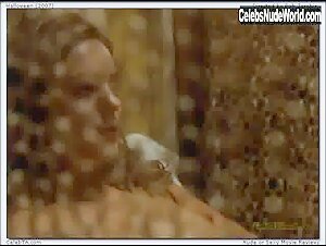 Hanna Hall boobs , Horror scene in Halloween (2007) 9