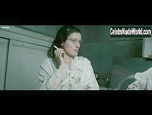 Halina Reijn in Isabelle (2011) 9