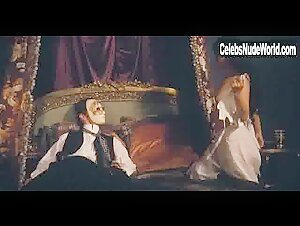 Hafsia Herzi in L'Apollonide (Souvenirs de la maison close) (2011) 12