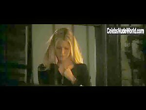 Gwyneth Paltrow in Two Lovers (2008) 15
