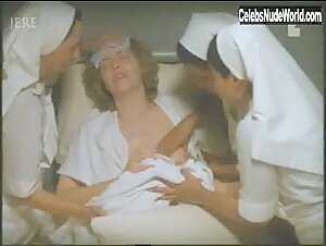 Greta Scacchi in Cotton Mary (1999) 14