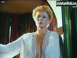 Grazyna Szapolowska in Wielki Szu (1983) 11