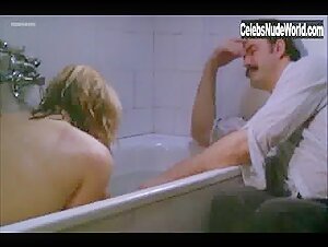 Grazyna Szapolowska in Egymasra nezve (1982) 14