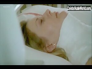 Grazyna Szapolowska in Egymasra nezve (1982) 2