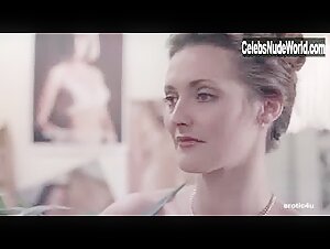 Glory Annen in Felicity (1978) 6