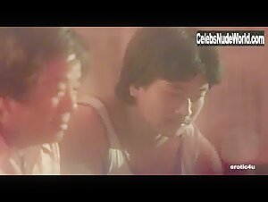 Glory Annen boobs , Vinatge scene in Felicity (1978) 2