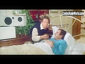 Gloria Guida in Fico d'India (1980) 17