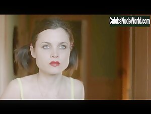 Gitte Witt in Varg Veum - Kalde hjerter (2012) 11