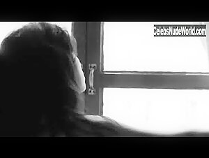 Giovanna Zacarias in Rabioso sol, rabioso cielo (2009) 13