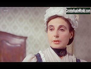 Gillian Hills in Demons of the Mind (1972) 12