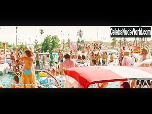 Ashlynn Brooke in Piranha 3D (2010) 20