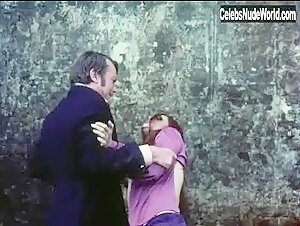 Geraldine Moffat in Last Chapter (short) (1974) 3
