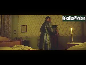Georgia Scalliet in L'odeur de la mandarine (2015) 2