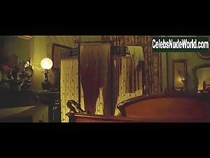 Georgia Scalliet in L'odeur de la mandarine (2015) 7