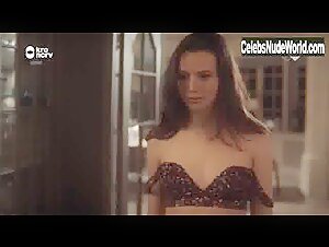 Gaite Jansen in Ik Weet Wie Je Bent (series) (2018) 17