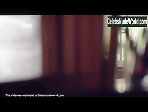 Gabriella Vergani Hot , Blonde in O Negocio (series) (2013) 20