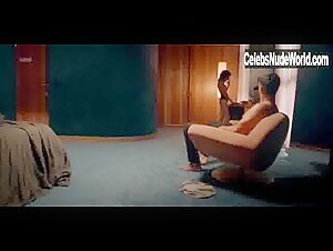 Gabriela Carneiro in Desnude (series) (2018) 8