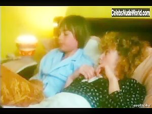 Gaelle Legrand in Tendres cousines (1980) 9
