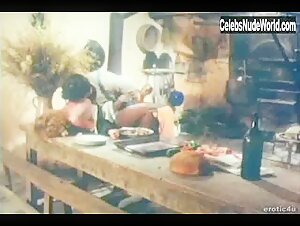 Gaelle Legrand Vintage , Lingerie in Tendres cousines (1980) 10