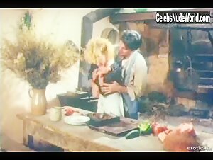 Gaelle Legrand Vintage , Lingerie in Tendres cousines (1980) 4