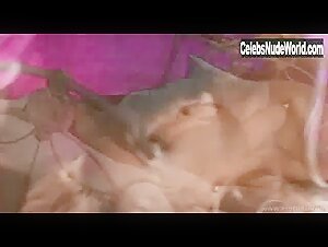 Holly Sampson nude , boobs in Platinum Blonde (2001) 7