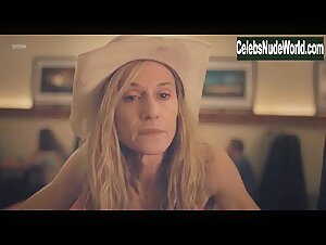 Holly Hunter in Strange Weather (2016) 2