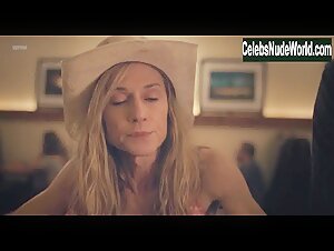 Holly Hunter in Strange Weather (2016) 6