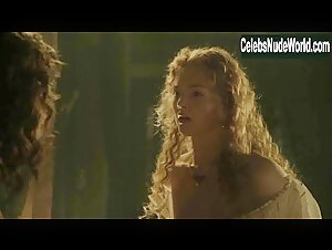 Holliday Grainger boobs , Butt in The Borgias (series) (2011) 7