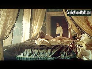 Holliday Grainger Costume , Exposed in The Borgias (series) (2011) 8