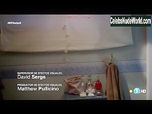 Hiba Abouk Shower , Exposed in El Principe (series) (2014) 4
