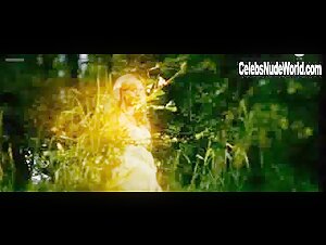 Helena Af Sandeberg in Kim Novak badade aldrig i Genesarets sjo (2005) 1