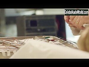 Helene Yorke Bolnde , Kissing in Masters of Sex (series) (2013) 2