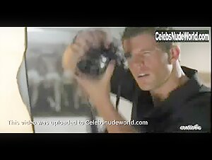 Heather Vandeven Blonde , Gets Dressed in Life on Top (series) (2009) 10