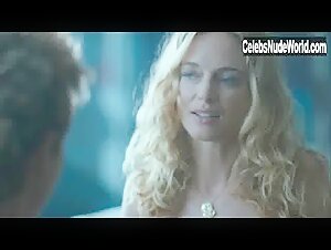 Heather Graham in Boogie Woogie (2009) 10