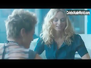 Heather Graham in Boogie Woogie (2009) 5