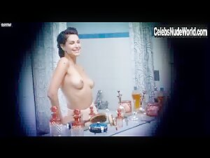 Helena Noguerra in Mumu (2010) 17