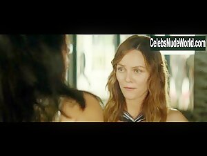 Helena Noguerra in L'arnacoeur (2010) 3