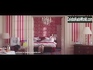 Helena Noguerra in Hotel Normandy (2013) 10