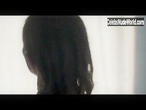 Helena Noguerra in Au dela des apparences (series) (2019) 13
