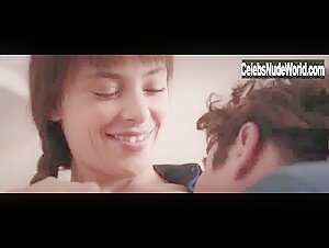 Jasmine Trinca in Nessuno si salva da solo (2015) 12