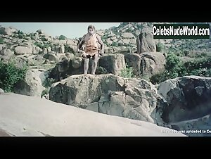 Jane Seymour in Sinbad and the Eye of the Tiger (1977) 15
