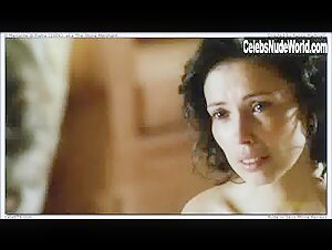 Jane March Brunette , boobs in Il mercante di pietre (2006) 17